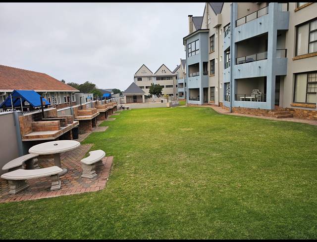 2 BEDROOM APARTMENT FOR SALE IN HARTENBOS CENTRAL